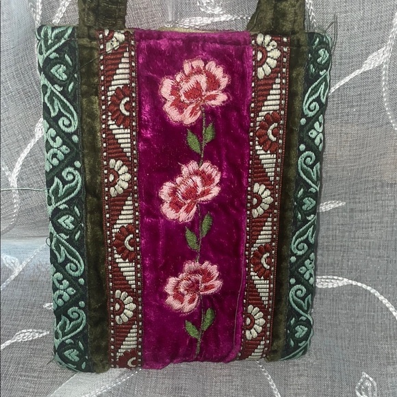 Embroidered Boho Floral Tote Bag - Green and Pink - Picture 2 of 5